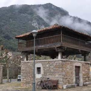 De la senda del oso al monte Naranco